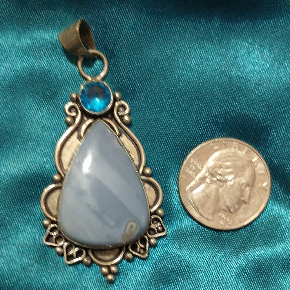 Blue and Silver Teardrop Pendant Necklace